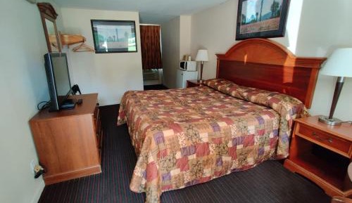 Standard King Room