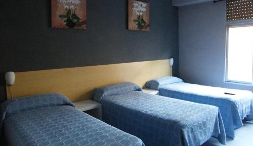 Triple Room with Shared Bathroom