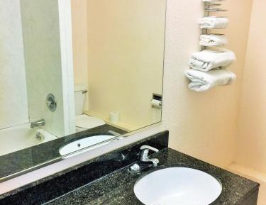 Double Room with Two Double Beds - Non-Smoking