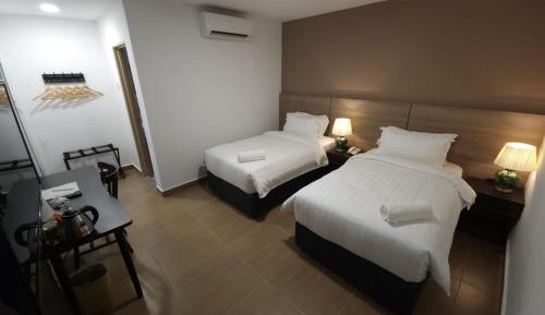 Standard Twin Room