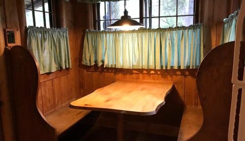 Bungalow - Water Front 