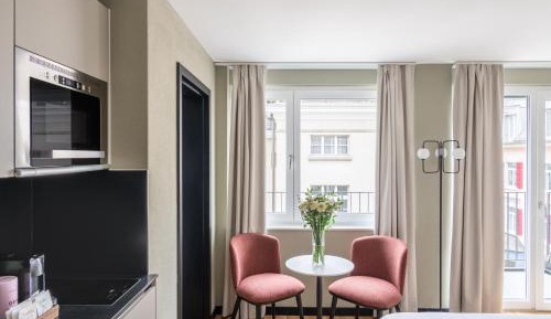 Medium Studio with Kitchenette and Balcony