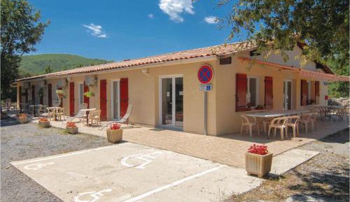 Six-Bedroom Holiday Home