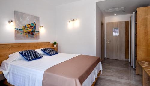 Triple Room with Terrace