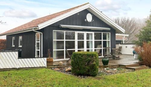Three-Bedroom Vacation Home 