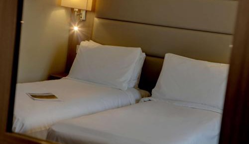 Twin Room - Non-Smoking