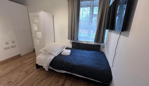 Deluxe Single Room with Shower