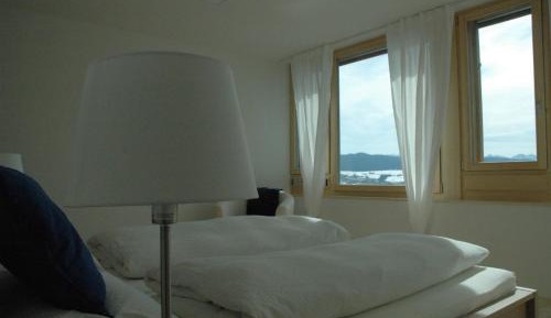 Double or Twin Room with Mountain View