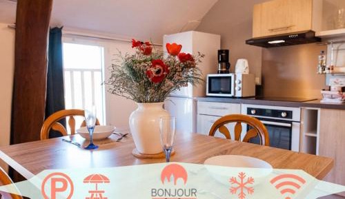 Apartment with Garden View