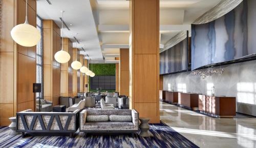 One-Bedroom King Suite