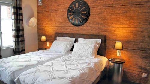 Deluxe Suite with Spa Bath