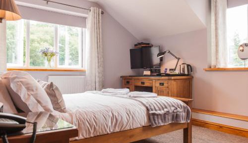 Deluxe Double Room with Shower