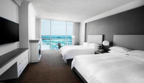 Two-Bedroom Suite with Falls View and Whirlpool - High Floor