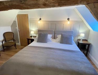 Double or Twin Room with Private Bathroom