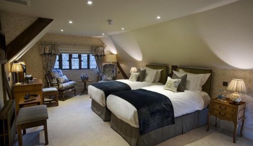 Feature Twin Room - Anne Boleyn Wing