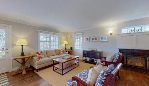 Six-Bedroom House