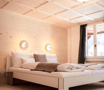 Suite with Mountain View