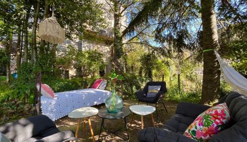 Apartment with Garden View