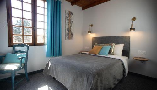 Double or Twin Room with Private Bathroom