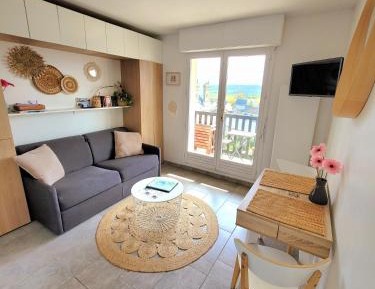 Studio with Sea View
