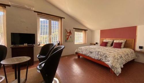 Quadruple Room with Mountain View