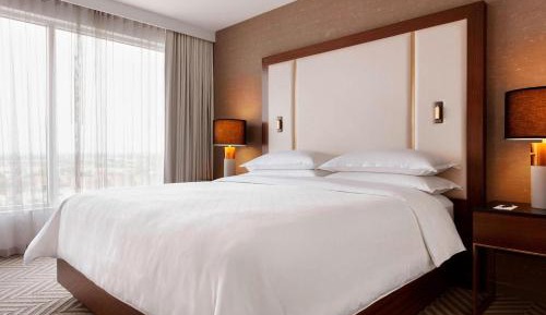 Club lounge access, Guest room, 1 King