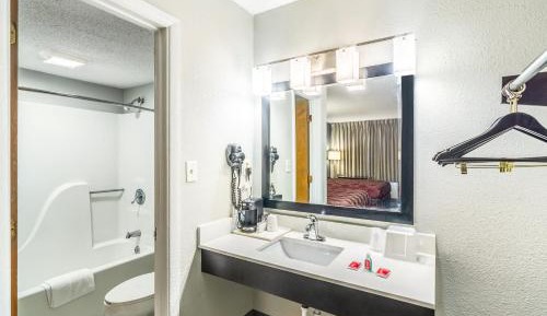 Double Room with Two Double Beds - Smoking