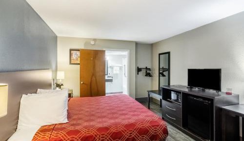 King Room - Accessible/Non-Smoking