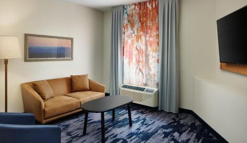 One-Bedroom King Suite 