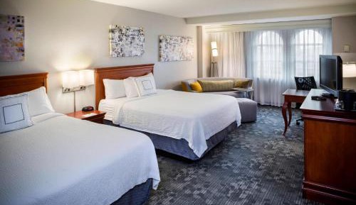 Queen Room with Two Queen Beds and Sofa Bed