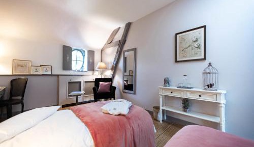 Twin Room with Shower