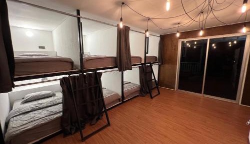 Bed in 8-Bed Mixed Dormitory Room