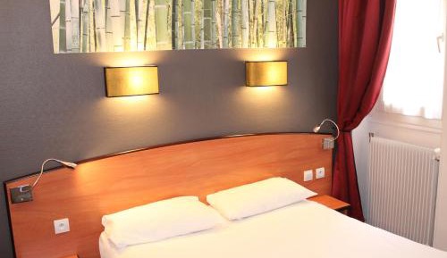 Two Connecting Double Rooms