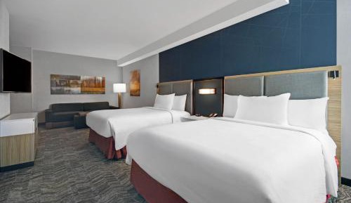 Suite, 2 Queen, Trundle bed