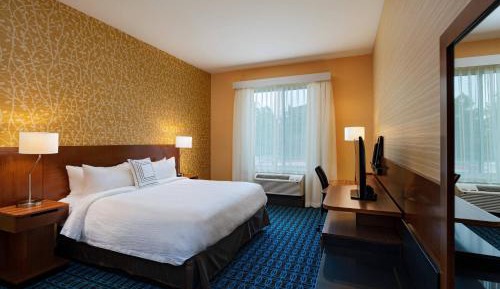 King Room - Hearing Accessible