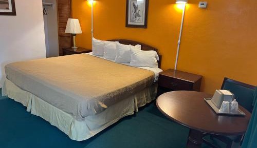 Single Room with Bathroom