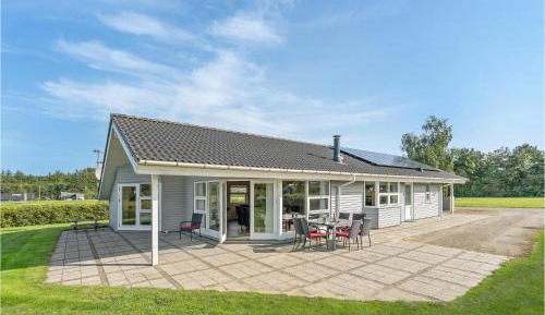 Three-Bedroom Vacation Home 