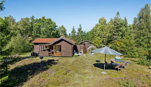 Three-Bedroom Vacation Home 