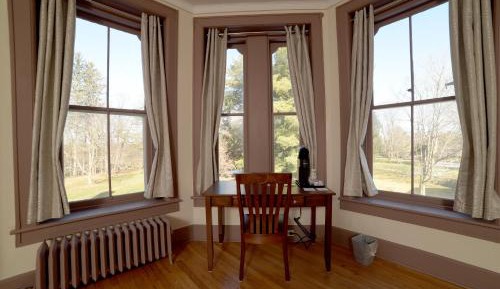 King Room with Garden View