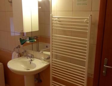 Double Room (1 Adult)