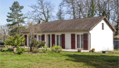 Three-Bedroom Vacation Home 