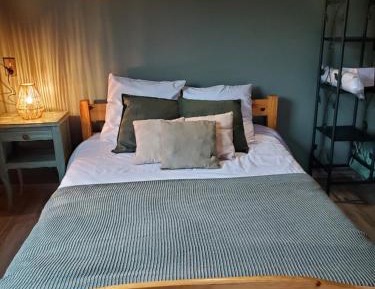 Quadruple Room with Private Bathroom