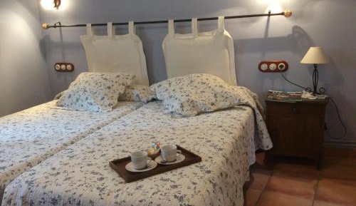 Twin Room with Bathroom