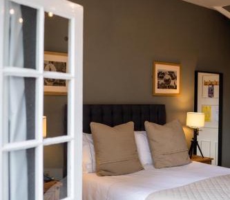 King Room with Balcony