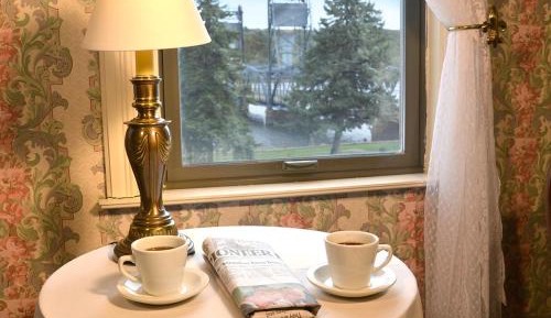 Bridgeview Suite
