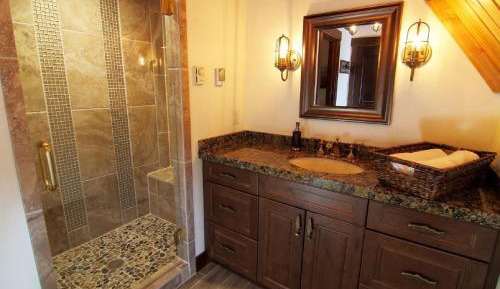 Deluxe Double Room with Bath