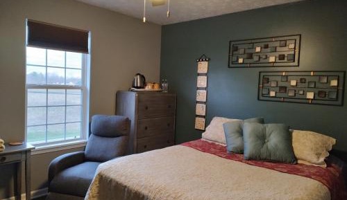 Deluxe Queen Room