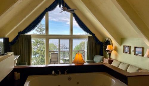 King Suite with Balcony