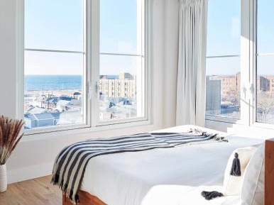 King Suite with Ocean View