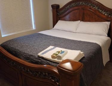 Deluxe Double Room (2 Adults + 1 Child)